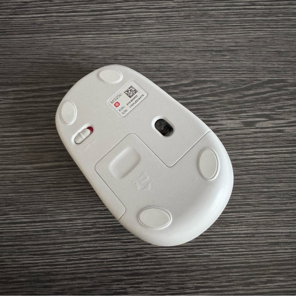Logitech M325c Wireless Mouse - Picture 3 of 4